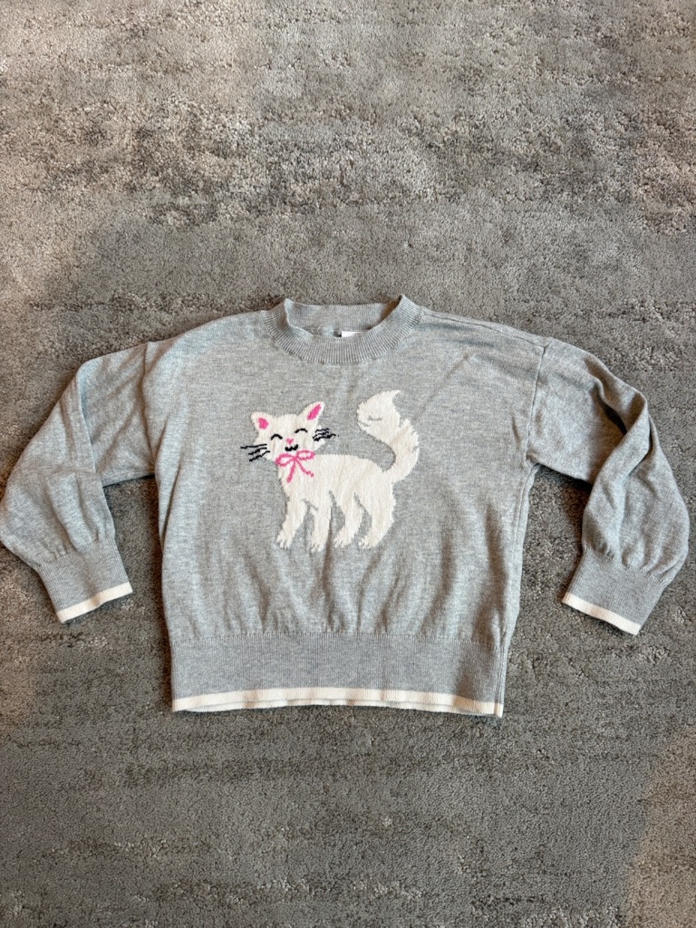GAP Gray Sweater with White Kitten Motif